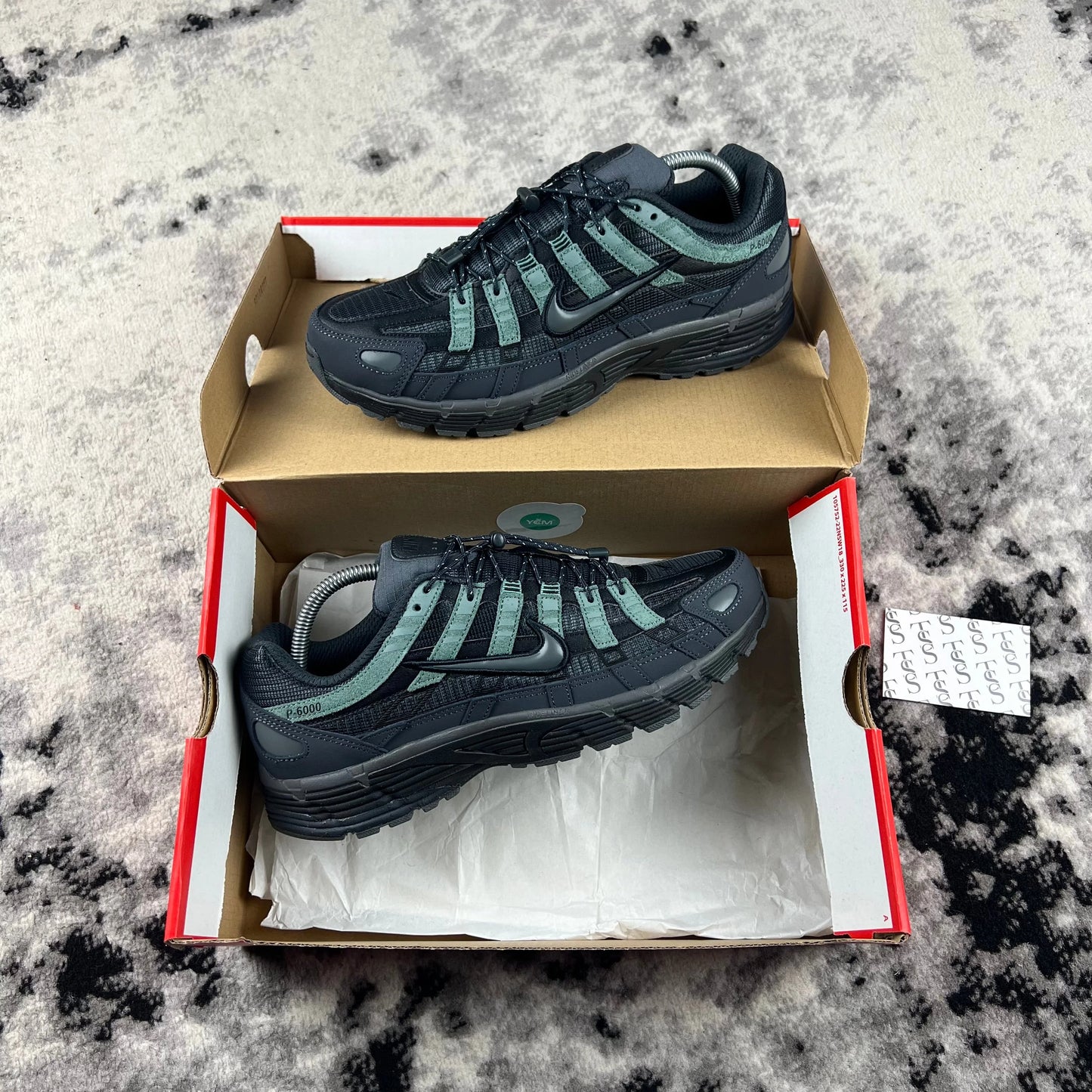 NIKE P-6000 - ANTHRACITE / IRON GREY