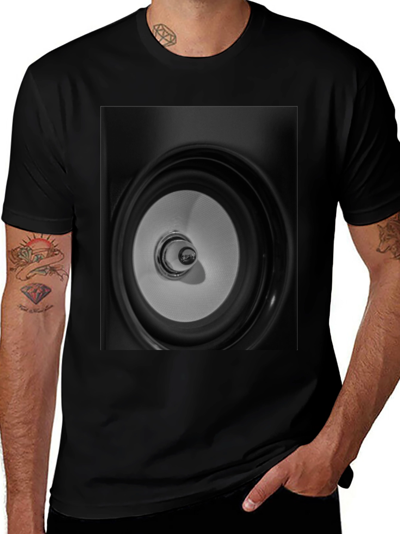 Speaker Graphic Black Tee - Modern Style