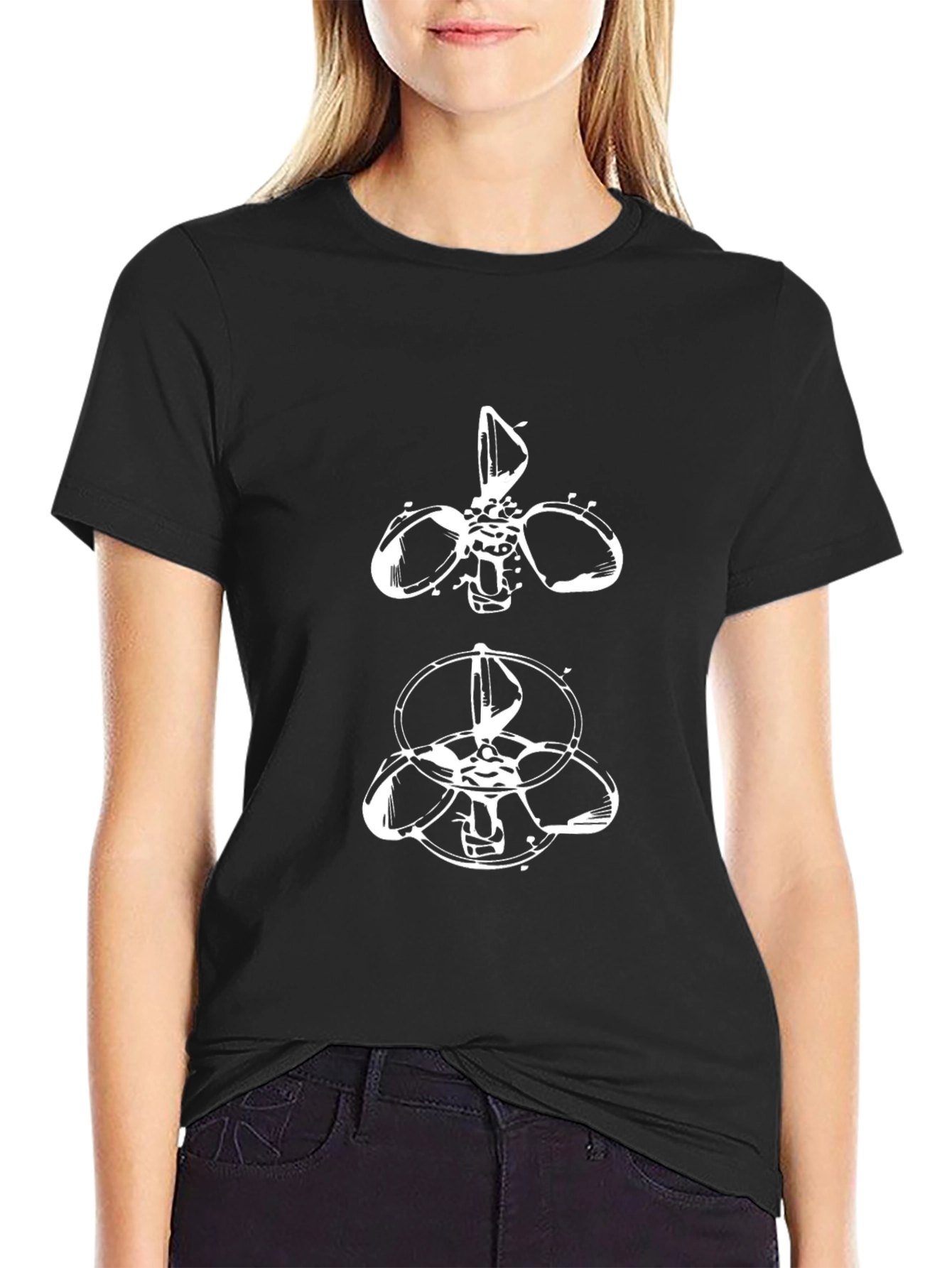 Cool Graphic T-Shirt with Abstract Fan Design in Black