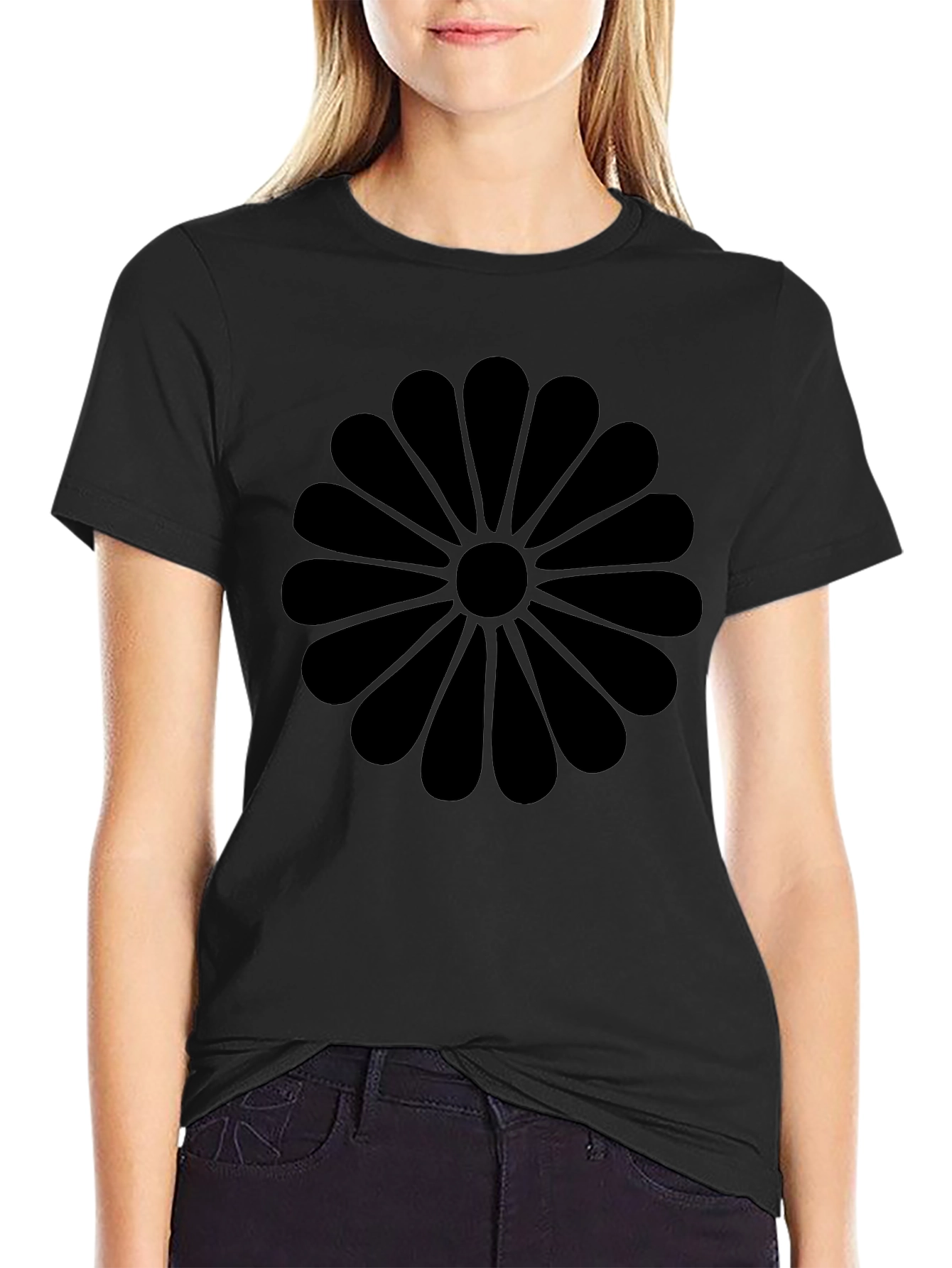 Black Chrysanthemum Graphic Tee - Casual Comfort