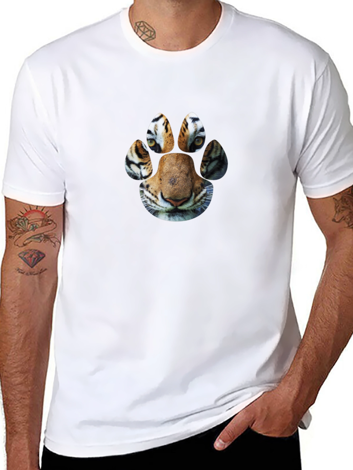 Tiger Paw Print Graphic Black T-Shirt