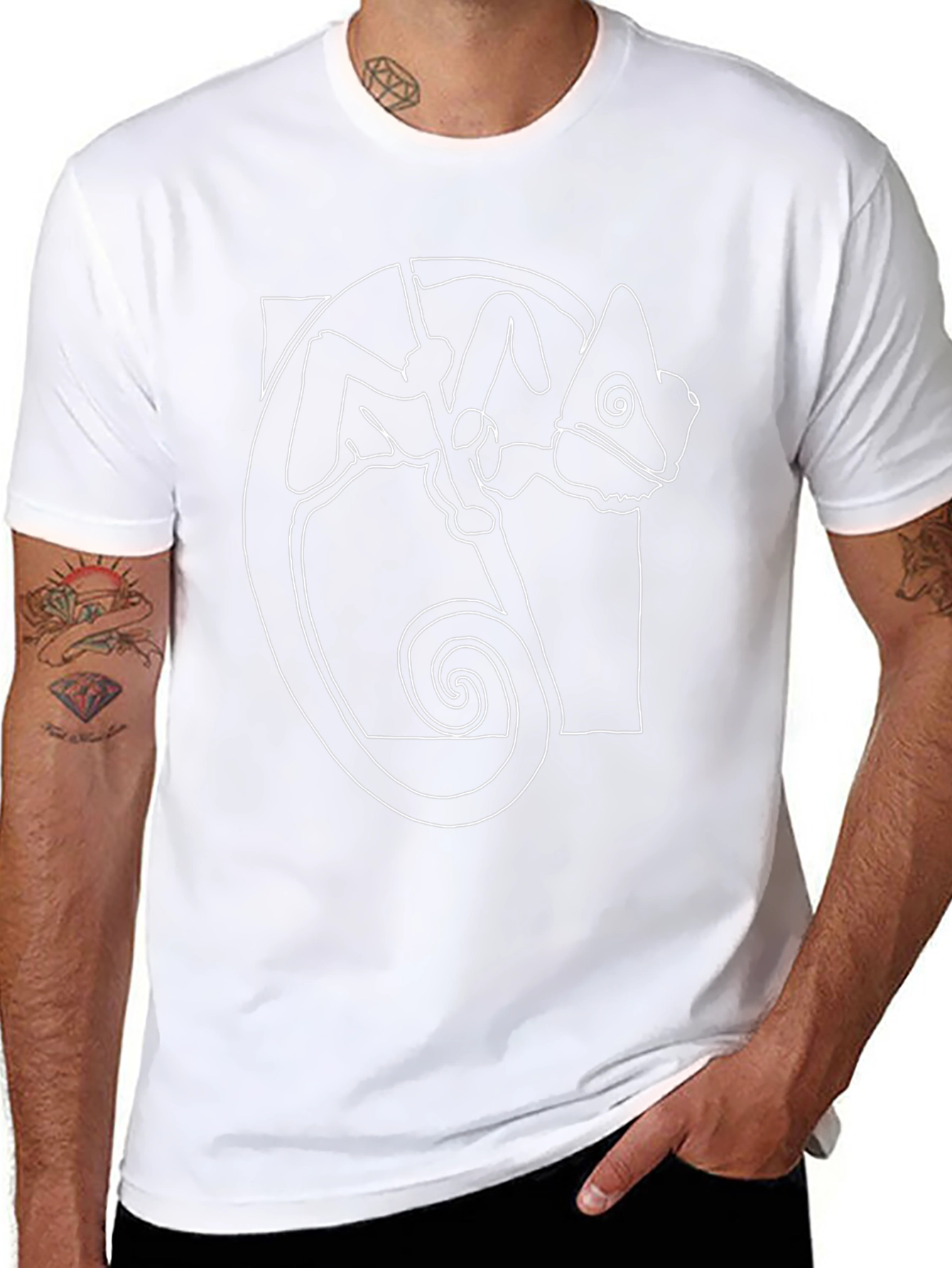 Minimalist Chameleon Graphic Tee - Black
