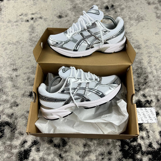 ASICS 1130 - WHITE / PURE SILVER