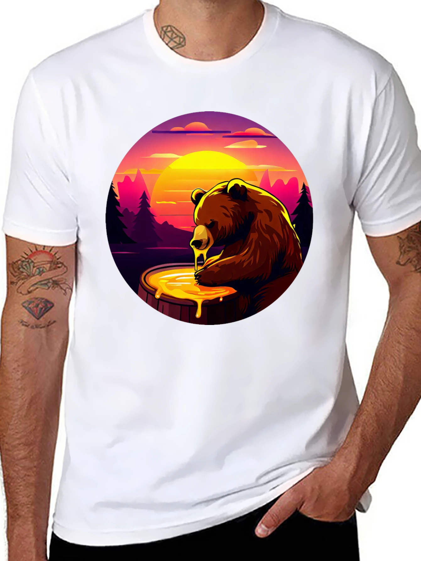 Honey Bear Graphic T-Shirt - Black