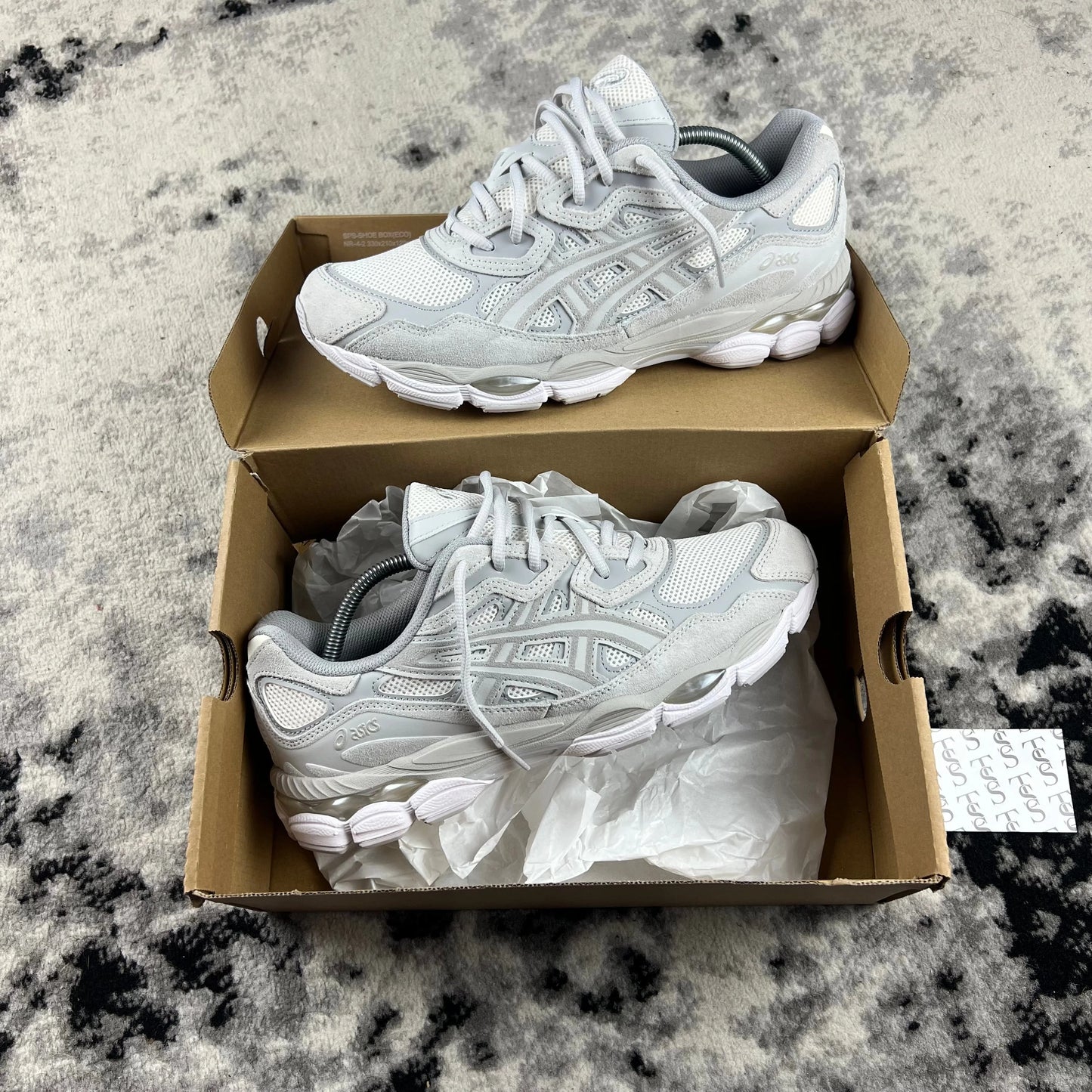ASICS GEL NYC - CREAM / CLOUD GREY
