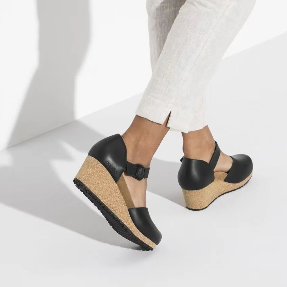 Birkenstock Women's Mary Leather in Black