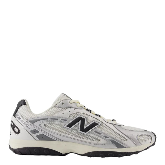 New Balance 204L in Silver Metallic with Black