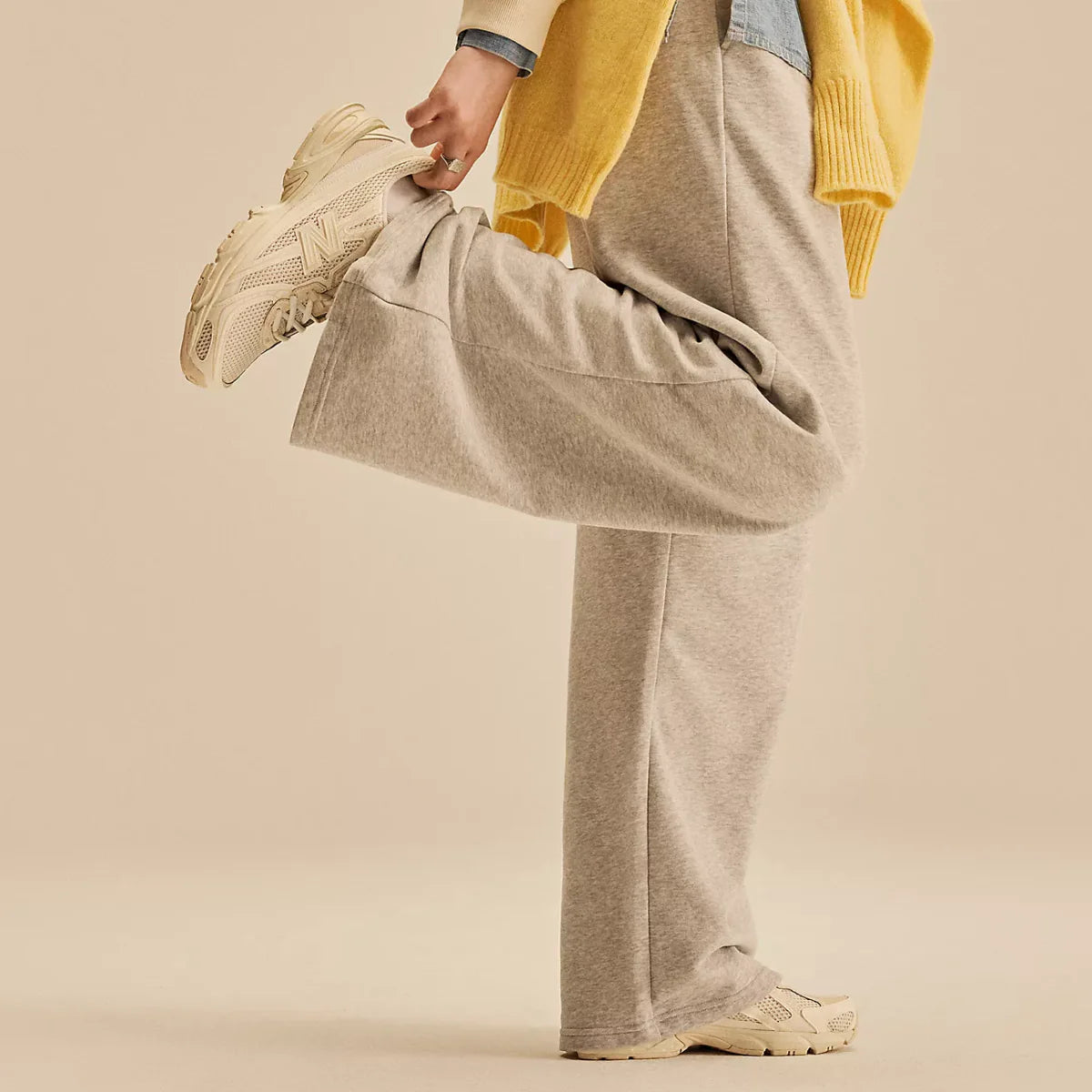 New Balance Women's 740 in Bisque with Angora and Sea Salt