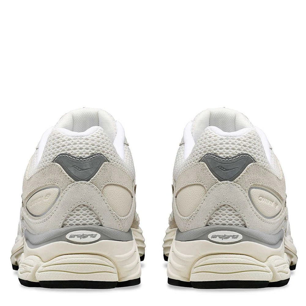 Saucony ProGrid Omni 9 Premium in White